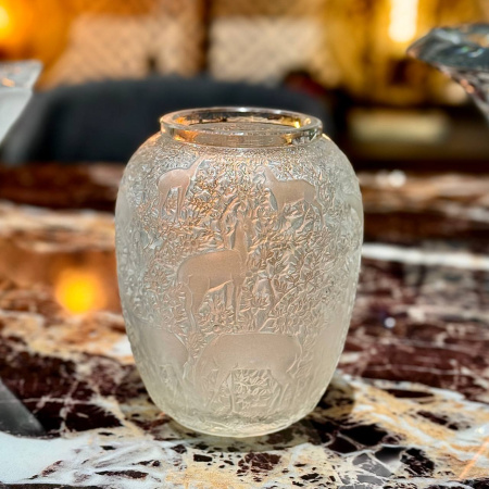 Антикварная ваза Lalique с ланями, модель Biches (Лани), 1950е годы. Франция